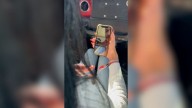 La madre de un rehén israelí habla con él por videollamada