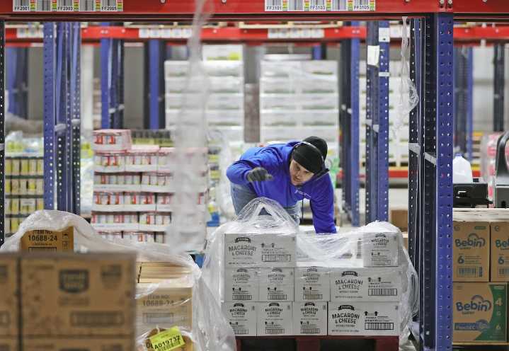 Local leaders to launch emergency fund as Cuyahoga County braces for SNAP crisis