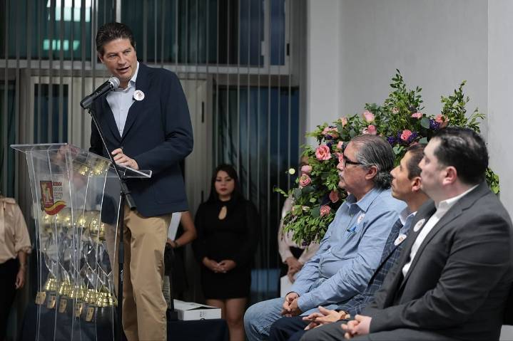 Celebra Alfonso Martínez aniversario del Sindicato Demócrata de Empleados Municipales de Morelia