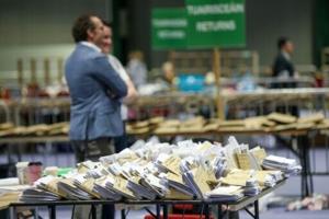 Ireland set to elect left-winger president despite discontent at ballot choices