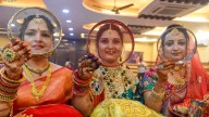 Happy Karwa Chauth 2025: Essential Foods To Eat When Breaking Fast For Energy, Hydration, And Glow