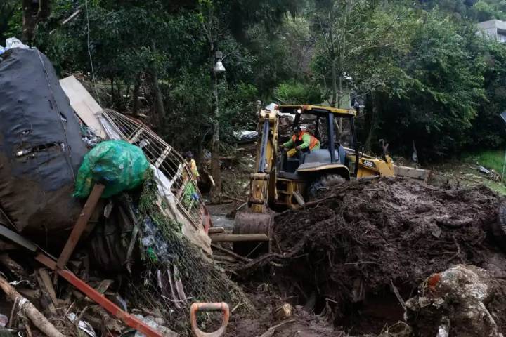 Sube a 66 el número de muertos por lluvias en Veracruz, Puebla e Hidalgo; más de 70 personas continúan desaparecidas