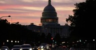 ¿Afectará el cierre gubernamental de EEUU las elecciones de 2026? Historia reciente ofrece pistas