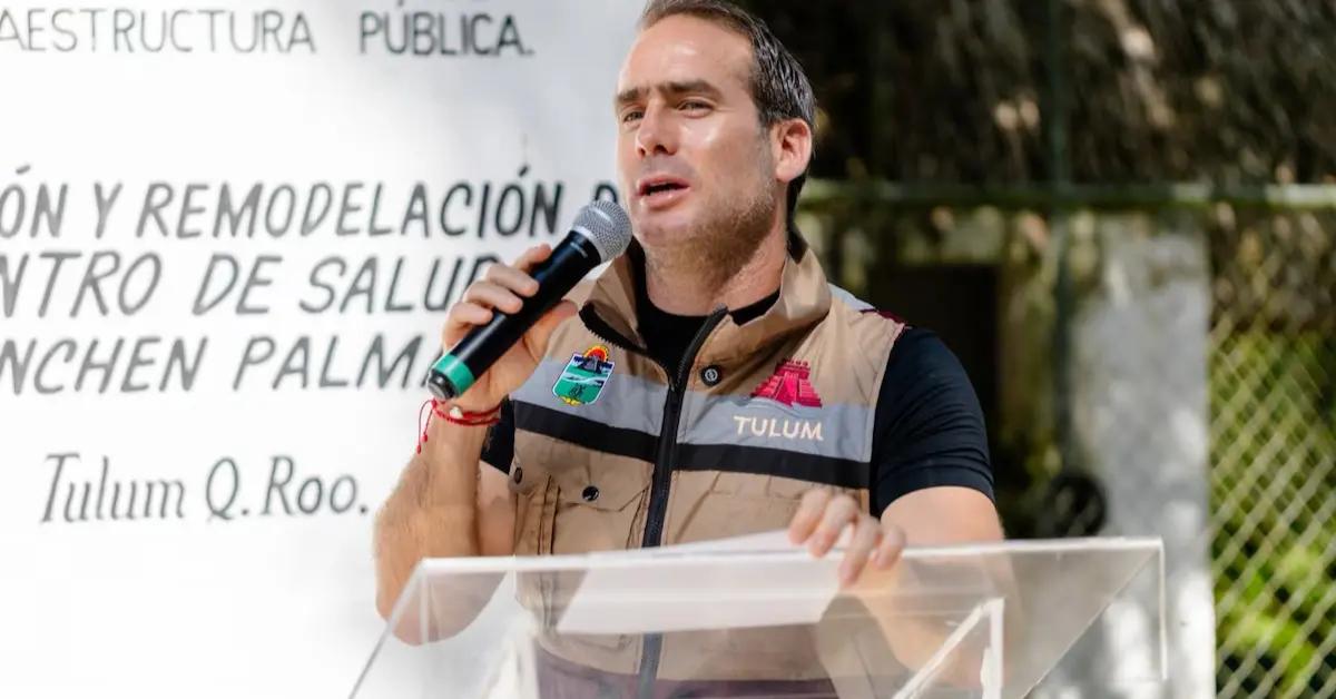 Diego Castañón, alcalde de Tulum, desata críticas por su programa de “playas de acceso libre”