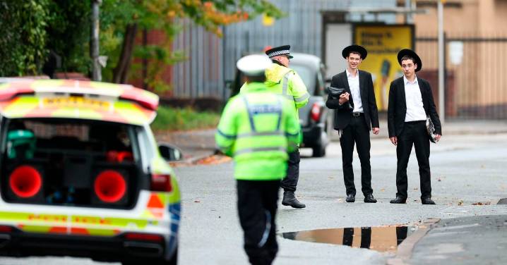 Una de las víctimas de la sinagoga de Mánchester murió por disparos de la Policía