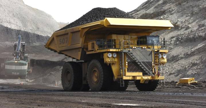 Amid federal push for more coal, BLM rejects sole bid in Montana sale