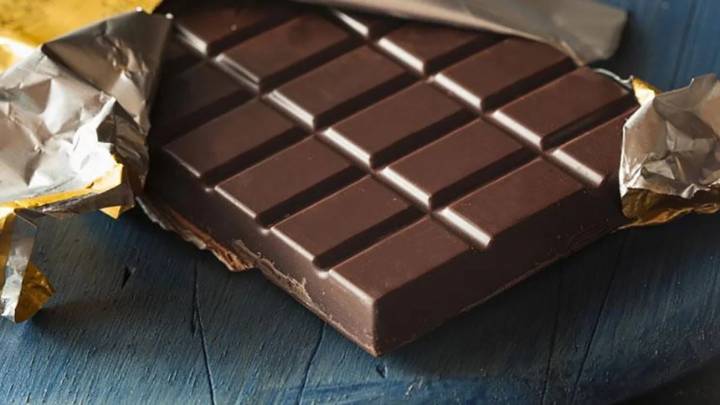 Esta es la mejor forma de comer chocolate negro y obtener todos sus beneficios