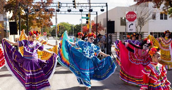 Emporia's Día de los Muertos parade cancelled, indoor festival planned