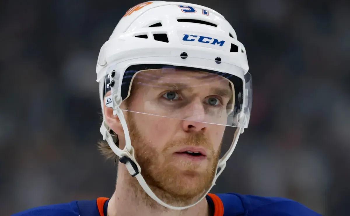NHL News: Connor McDavid makes something clear to Oilers teammates after long delay in extension