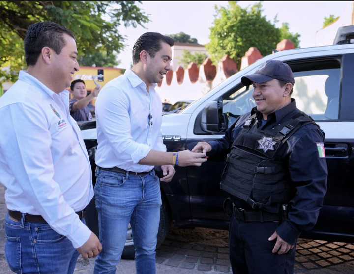 Llama Felifer a legisladores locales a privilegiar los acuerdos