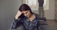 Cómo superar una relación en la que tu pareja ya no muestra interés, según la psicología