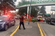 Joven cae de un puente peatonal en Paseo Tollocan