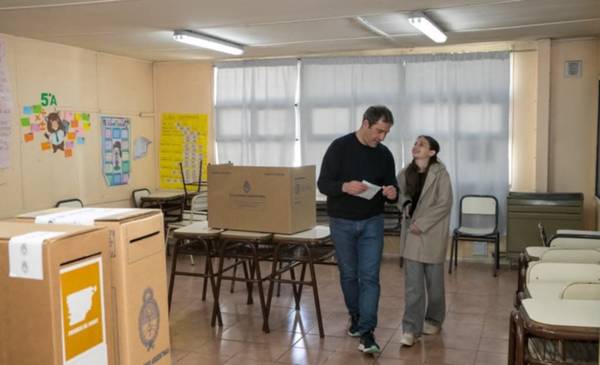 Luque votó acompañado de su familia: “Valoremos la democracia ejerciéndola”