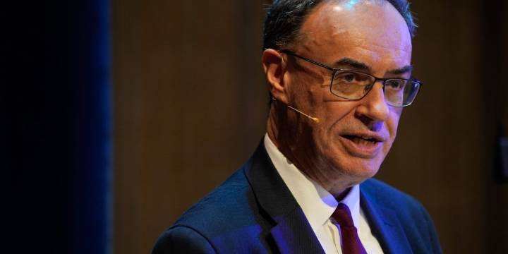 Bank of England on AI mania: 'stretched' stock valuations 'comparable to the peak of the dot com bubble'