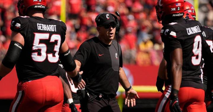 Cincinnati emerges as a Big 12 contender with its 1st AP poll ranking in nearly 3 years