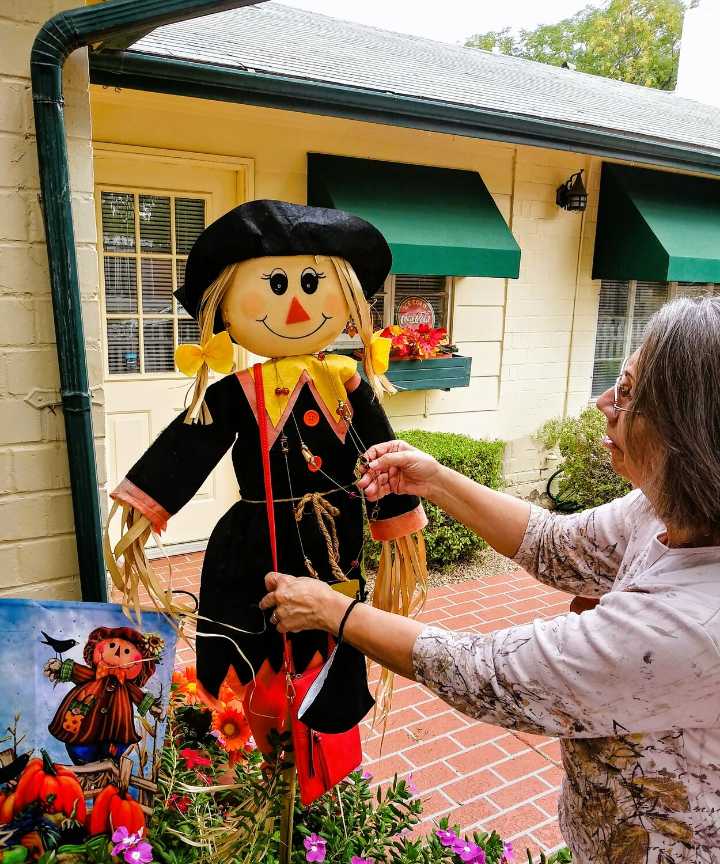 Downtown Glendale invites public to its front porch