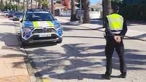 Detenido en Mijas por agredir a policías locales, varios arrestos por falsedad documental y conducción bajo los efectos del alcohol
