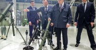 Putin ve "inamistosas" las sanciones, pero minimiza su impacto