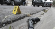 Aparece “narcomanta” con amenazas hacia el FBI, la DEA, y embajador en México vinculados a “La Chapiza”: ¿Qué dicen los “narcomensajes”?