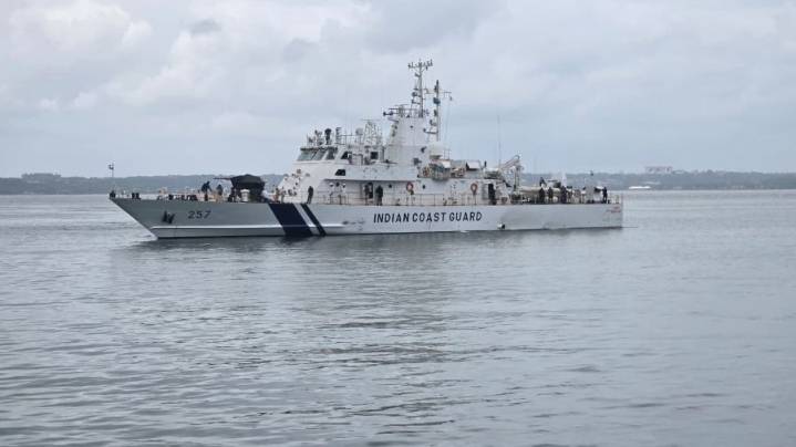 GSL-Made Fast Patrol Vessel ICGS Akshar Commissioned into Coast Guard