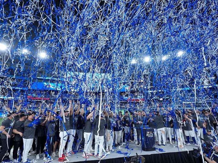 Ideas for hosting the ultimate Jays World Series watch party
