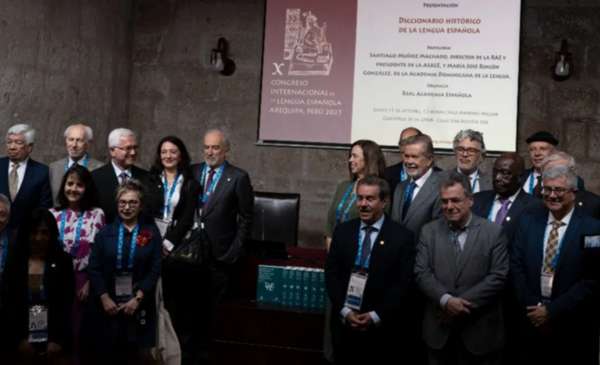 La RAE presentó en Perú el primer Diccionario Histórico de la Lengua Española
