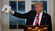 Trump unveils plans for 'Independence Arch' near Lincoln Memorial
