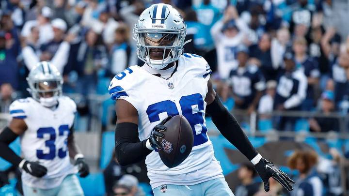Cowboys caen ante los Panthers: 30