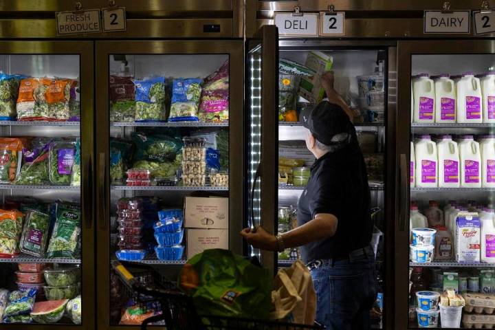 Hunger fears grow in Minnesota as food shelves are overwhelmed