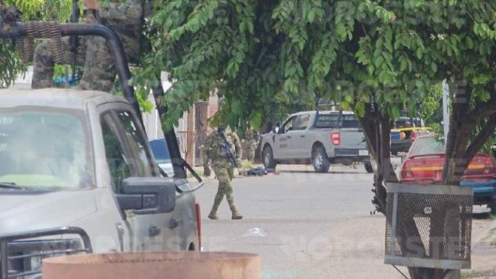 Enfrentamiento entre Marina y civiles armados deja un muerto y un herido en Villas del Manantial, Culiacán