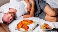Aumentan las consultas. Un especialista reveló el momento del año en el que más gente se intoxica con alimentos: ”Hay más de 200 enfermedades"