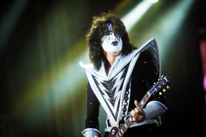 Gibson lamenta la muerte de Ace Frehley, leyenda del rock