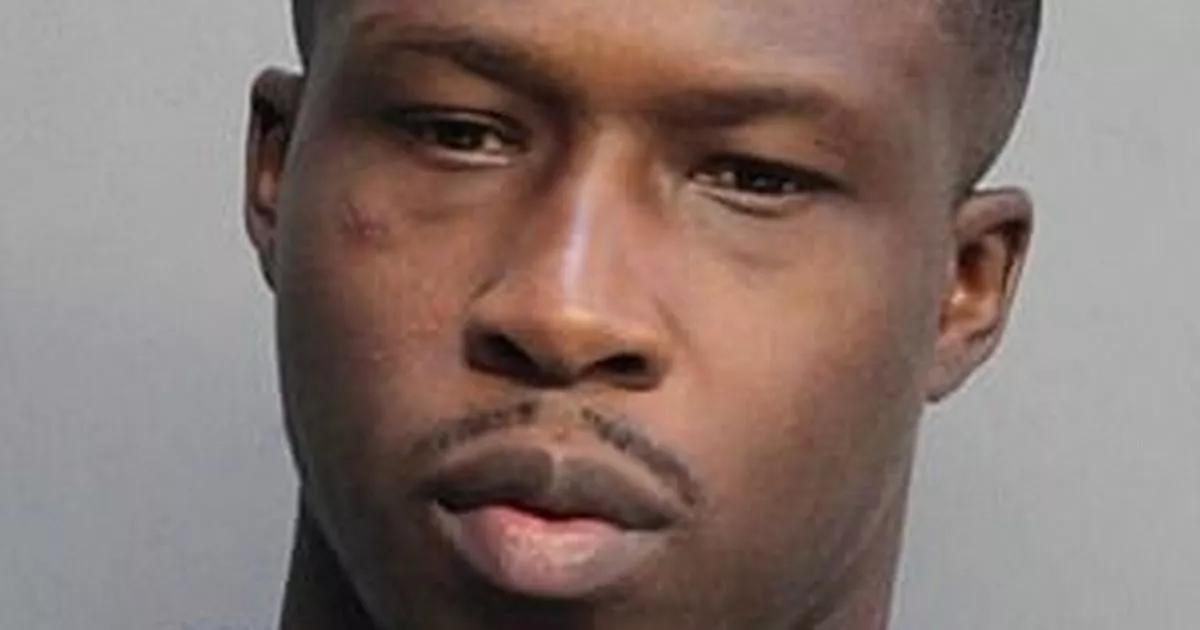 Burglary suspect does a poo in courtroom and lobs it at the judge before verdict