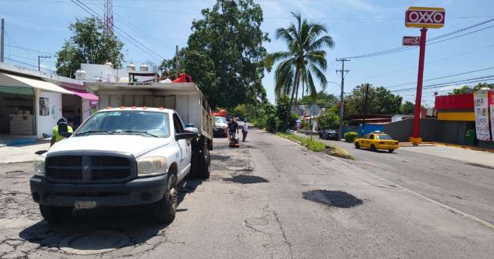 Aumenta La Villa partida para la reparación y mantenimiento de equipo de transporte