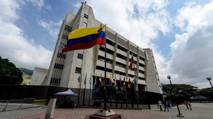 Maduro presentó recurso al TSJ para retirar nacionalidad a Leopoldo López