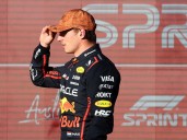 Red Bull mantiene sueño de título para Verstappen
