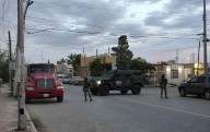 Video.- Nadie entra ni sale en Jardines del Lago por cateo militar y de FGR