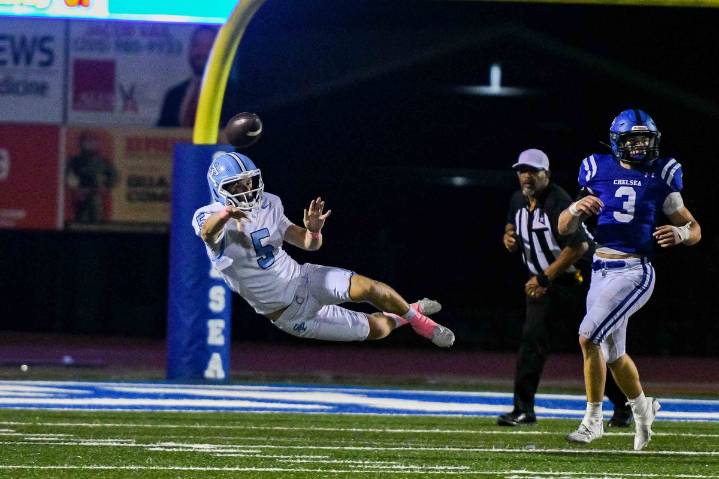 Bucs move up, Jags stay in same spot in ASWA poll
