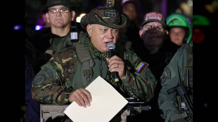 Diosdado Cabello: "En Venezuela las armas de la República reposan en manos de nuestro Pueblo"