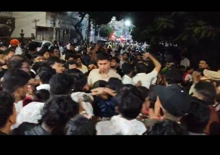 Hyderabad: Mob gathers in Chaderghat after Durga idol desecrated