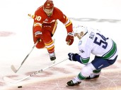 Flames' Huberdeau day-to-day after leaving game against Canucks