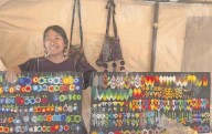 Ofrecen medicina tradicional, comida y artesanías en el festival Umuki