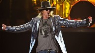 Axl Rose muestra su lado más desenfrenado en concierto de Guns N'Roses