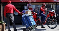 La encrucijada de CorreosChile: cómo la empresa estatal quedó rezagada frente a la era digital