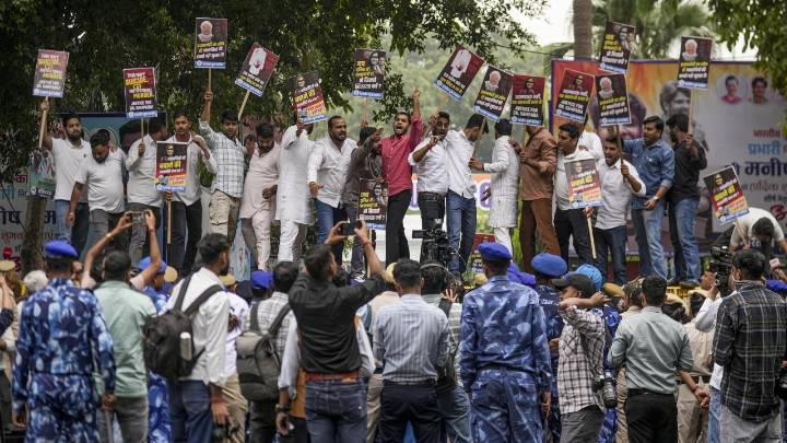 Satara doctor’s phone accessed after her death to erase data, allege kin