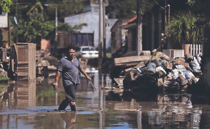“Seguimos en la lucha para tratar de levantarnos”, relatan damnificados en Veracruz