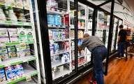 Consumer sentiment sours as government shutdown threatens economic damage