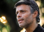 Maduro solicita al TSJ retirar la nacionalidad a Leopoldo López por apoyar la invasión militar