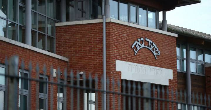 Inside security force keeping UK synagogues safe with fences 'more secure than prison'