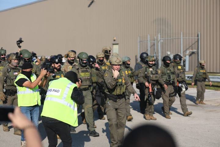 Federal Agents Again Attack Protesters Outside Broadview ICE Facility